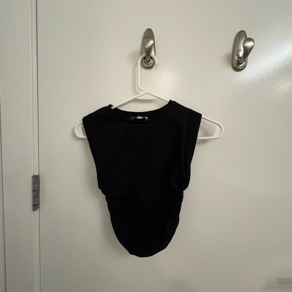 Zara Cropped black muscle tank